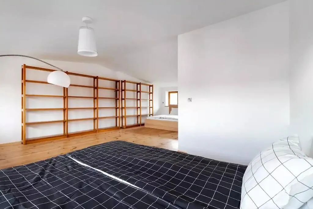 Cozy Villa With 6 Bedrooms Warschau Polen